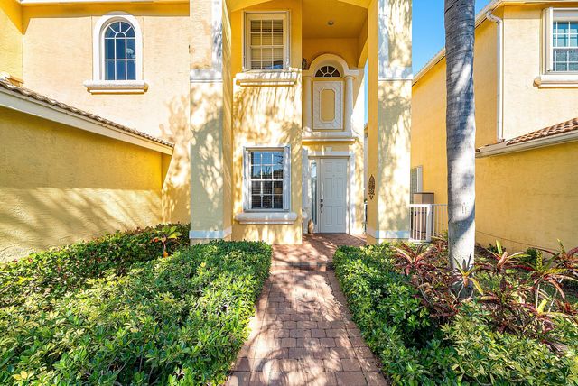 8147 Viale Matera, Lake Worth, FL 33467