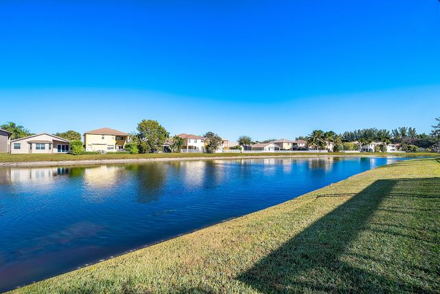 8147 Viale Matera, Lake Worth, FL 33467