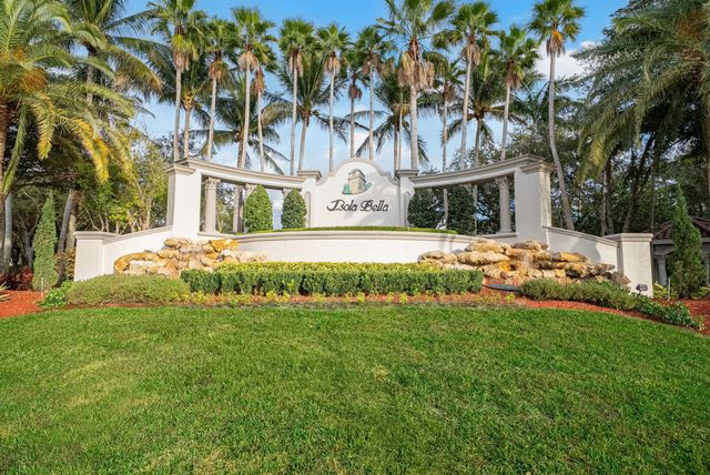 8147 Viale Matera, Lake Worth, FL 33467