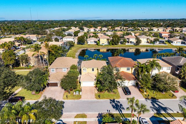 8147 Viale Matera, Lake Worth, FL 33467