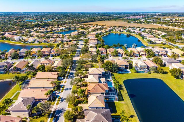 8147 Viale Matera, Lake Worth, FL 33467