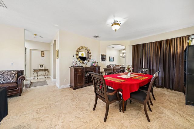 8147 Viale Matera, Lake Worth, FL 33467