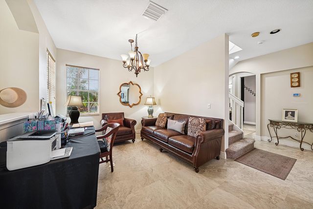 8147 Viale Matera, Lake Worth, FL 33467