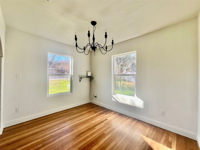 903 SW 5th Avenue SW, Mineral Wells, TX 76067