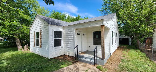 903 SW 5th Avenue SW, Mineral Wells, TX 76067