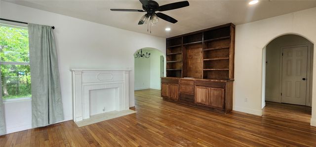 903 SW 5th Avenue SW, Mineral Wells, TX 76067