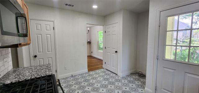 903 SW 5th Avenue SW, Mineral Wells, TX 76067