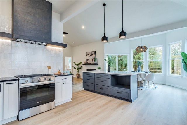 8308 Foxhound TRL, Austin, TX 78729