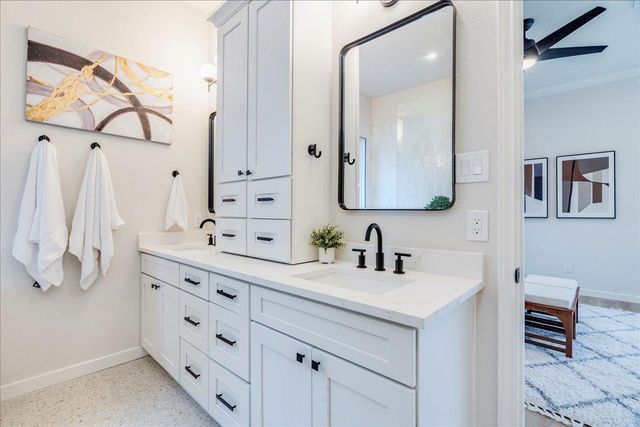 8308 Foxhound TRL, Austin, TX 78729