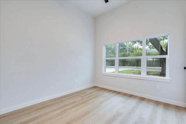 8308 Foxhound TRL, Austin, TX 78729