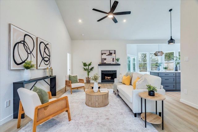 8308 Foxhound TRL, Austin, TX 78729