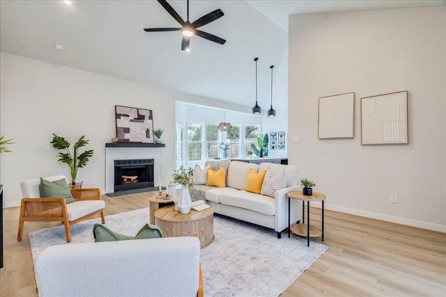 8308 Foxhound TRL, Austin, TX 78729