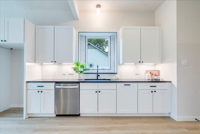 8308 Foxhound TRL, Austin, TX 78729