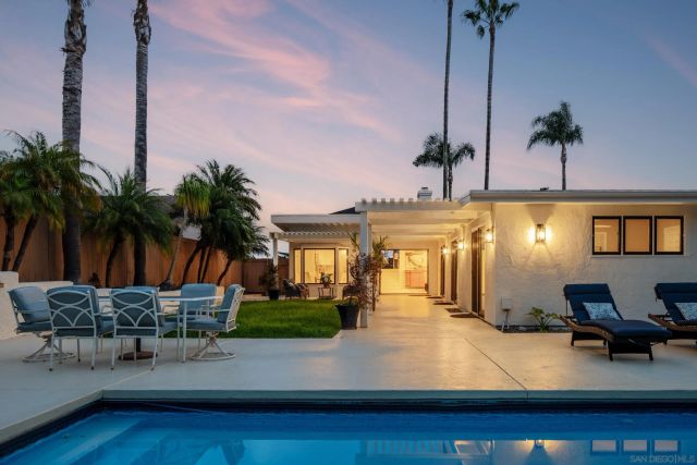 5918 Germaine Ln, La Jolla, CA 92037