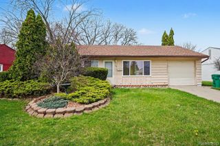 395 Lytle Place, Garden City, MI 48135