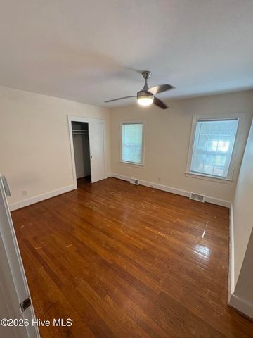 802 Forest Hill Circle, Greenville, NC 27858