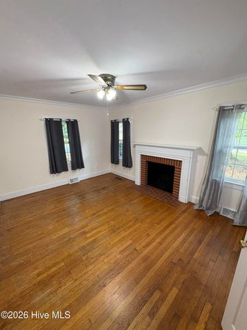 802 Forest Hill Circle, Greenville, NC 27858