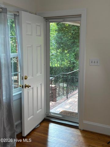 802 Forest Hill Circle, Greenville, NC 27858