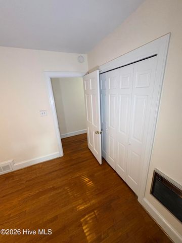 802 Forest Hill Circle, Greenville, NC 27858
