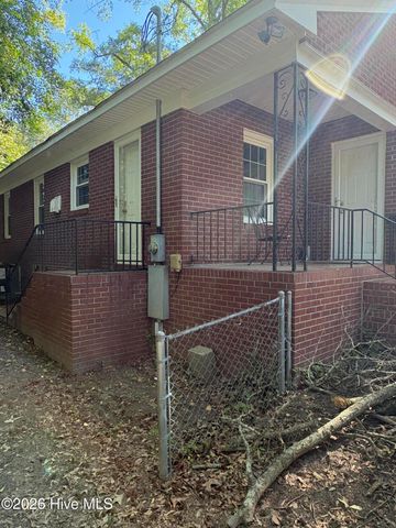 802 Forest Hill Circle, Greenville, NC 27858