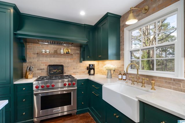 4141 OLD LEEDS LANE, Mountain Brook, AL 35213