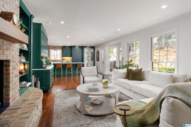 4141 OLD LEEDS LANE, Mountain Brook, AL 35213