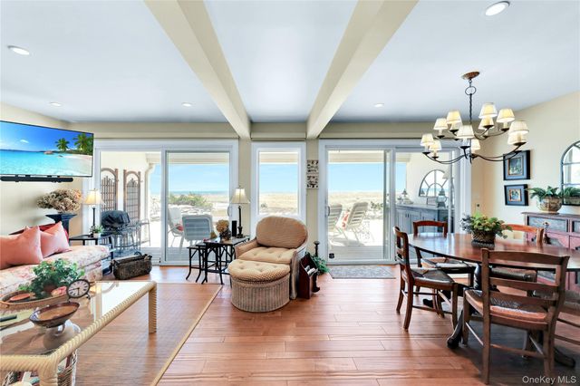 279 Dune Road 2, Westhampton Beach, NY 11978