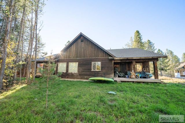 3770 Arctic Fox Drive, Island Park, ID 83429