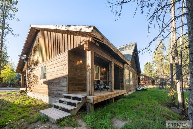 3770 Arctic Fox Drive, Island Park, ID 83429