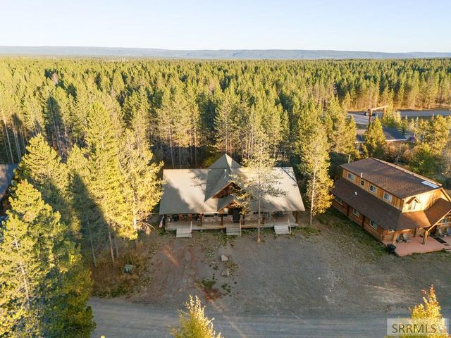 3770 Arctic Fox Drive, Island Park, ID 83429