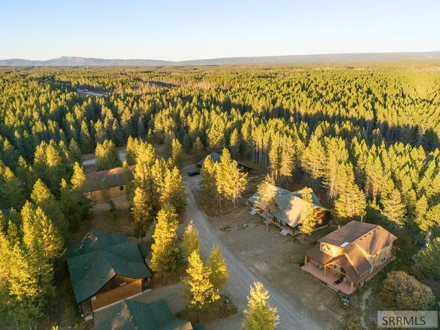 3770 Arctic Fox Drive, Island Park, ID 83429