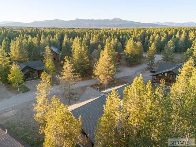 3770 Arctic Fox Drive, Island Park, ID 83429