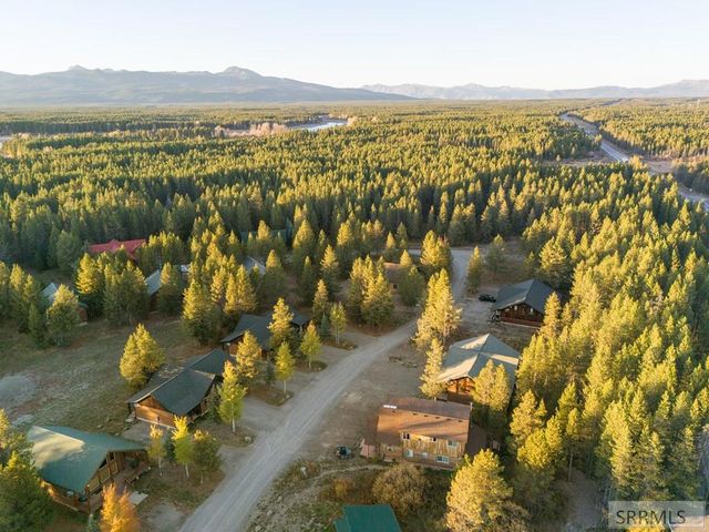 3770 Arctic Fox Drive, Island Park, ID 83429