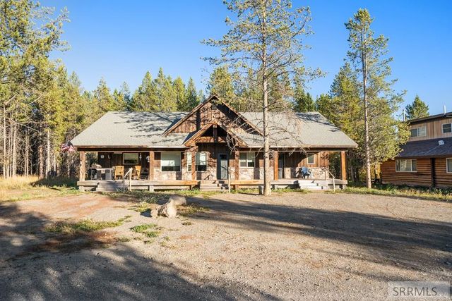 3770 Arctic Fox Drive, Island Park, ID 83429