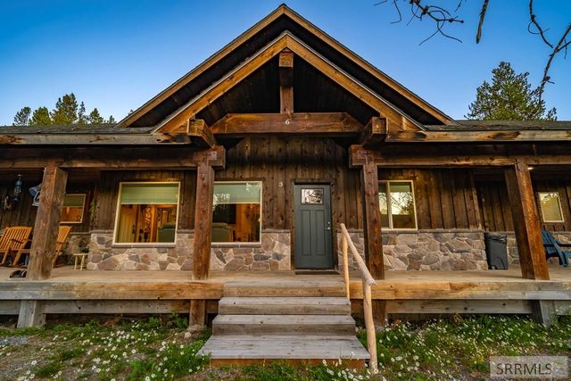 3770 Arctic Fox Drive, Island Park, ID 83429