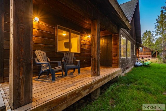 3770 Arctic Fox Drive, Island Park, ID 83429