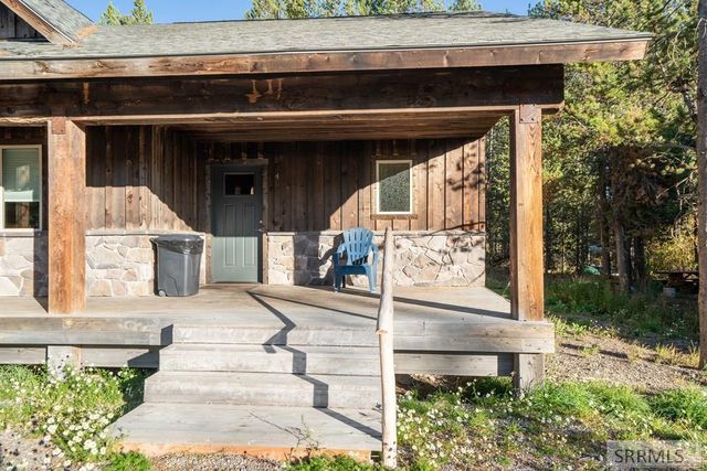 3770 Arctic Fox Drive, Island Park, ID 83429