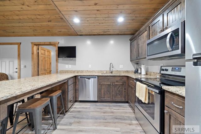 3770 Arctic Fox Drive, Island Park, ID 83429