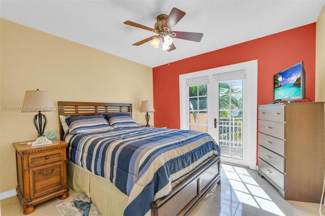 18865 NW 1st St, Pembroke Pines, FL 33029