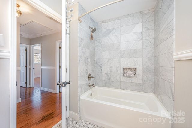 7015 Lavern Street, Charlotte, NC 28215