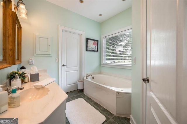 1510 Pecan Plantation Court, Loganville, GA 30052