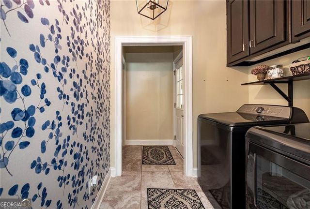 1510 Pecan Plantation Court, Loganville, GA 30052