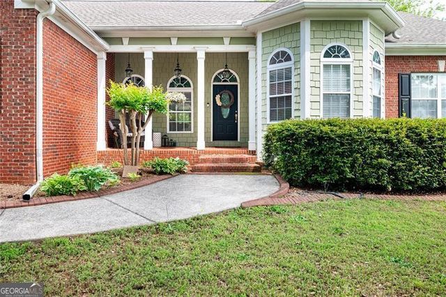 1510 Pecan Plantation Court, Loganville, GA 30052