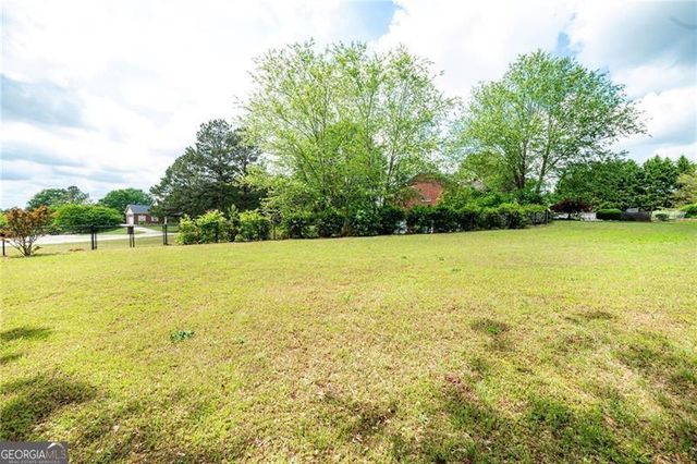 1510 Pecan Plantation Court, Loganville, GA 30052