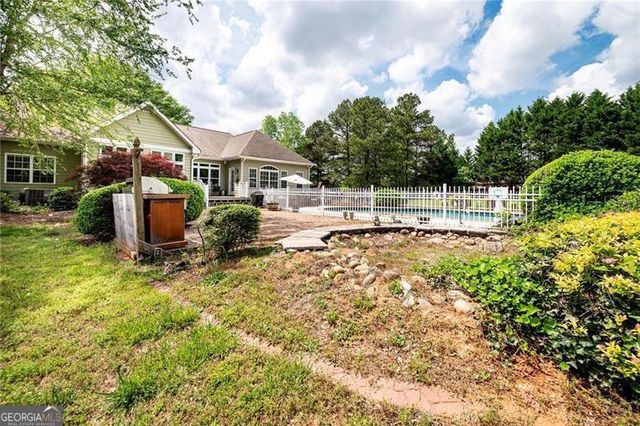 1510 Pecan Plantation Court, Loganville, GA 30052