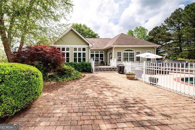 1510 Pecan Plantation Court, Loganville, GA 30052