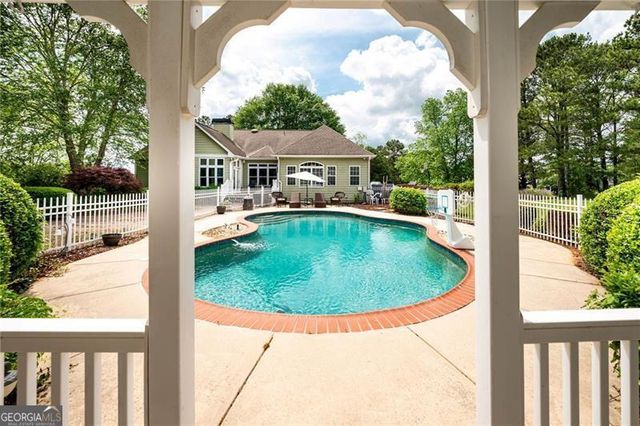 1510 Pecan Plantation Court, Loganville, GA 30052