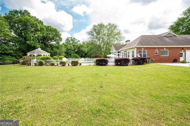 1510 Pecan Plantation Court, Loganville, GA 30052