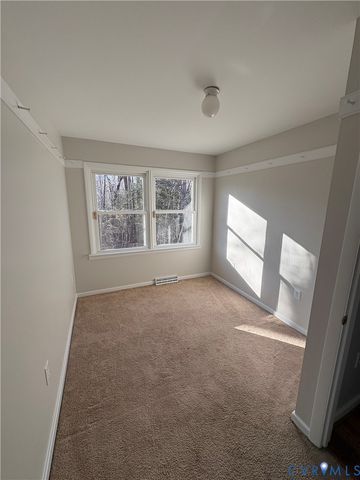 15800 Rowlett Rd, Chesterfield, VA 23838