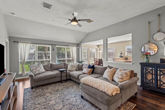 2618 Los Alamos Circle, Deer Park, TX 77536